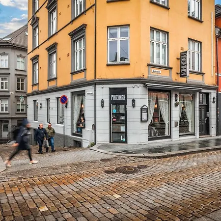 New Couples In The Heart Of * Bergen